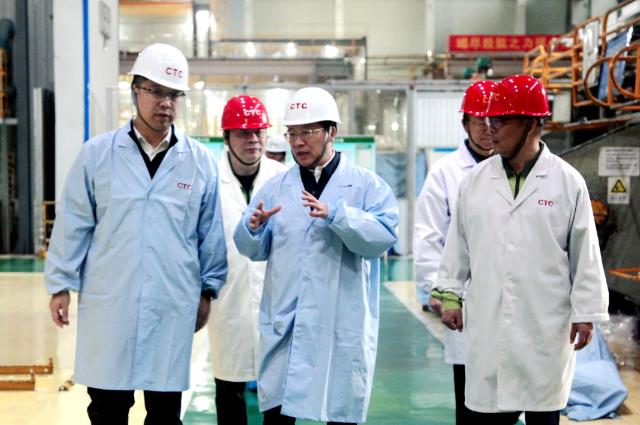 中國電氣裝備黨委書記、董事長李洪鳳赴浙江盛達(dá)、恒馳電氣、西電常變、常州東智調(diào)研